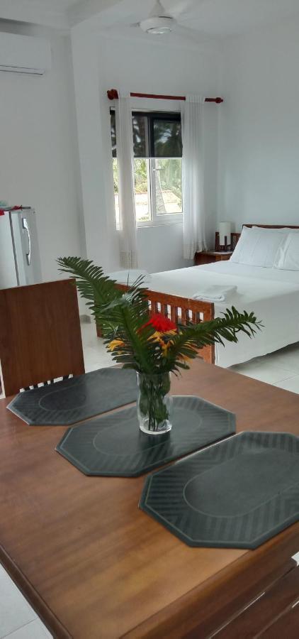 Amssler Beach Stay 칼루타라 외부 사진